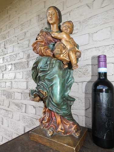 Antica statuina grande